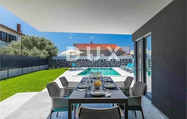 3-bedroom Villa In Škatari, Croatia (160 M²)