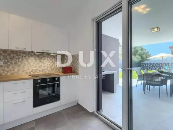 3-bedroom Villa In Škatari, Croatia (160 M²)