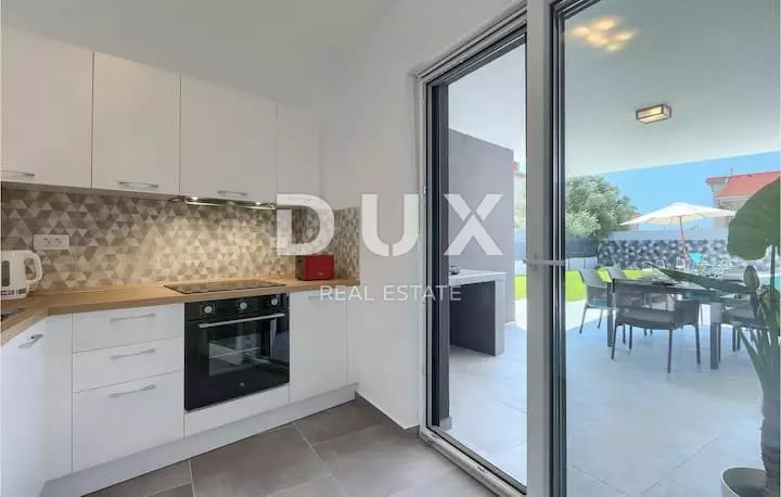3-bedroom Villa In Škatari, Croatia (160 M²)