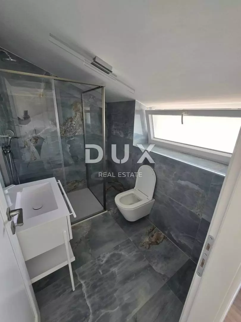1745833904_photo_5800963498233152577_y-7f3f0c 4-bedroom Villa In Poreč, Croatia (254,6 M²)