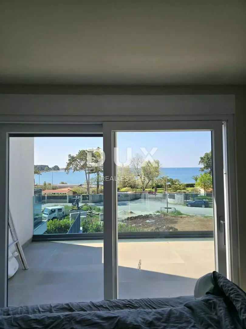 1745833911_photo_5800963498233152574_y-f562fb 4-bedroom Villa In Poreč, Croatia (254,6 M²)