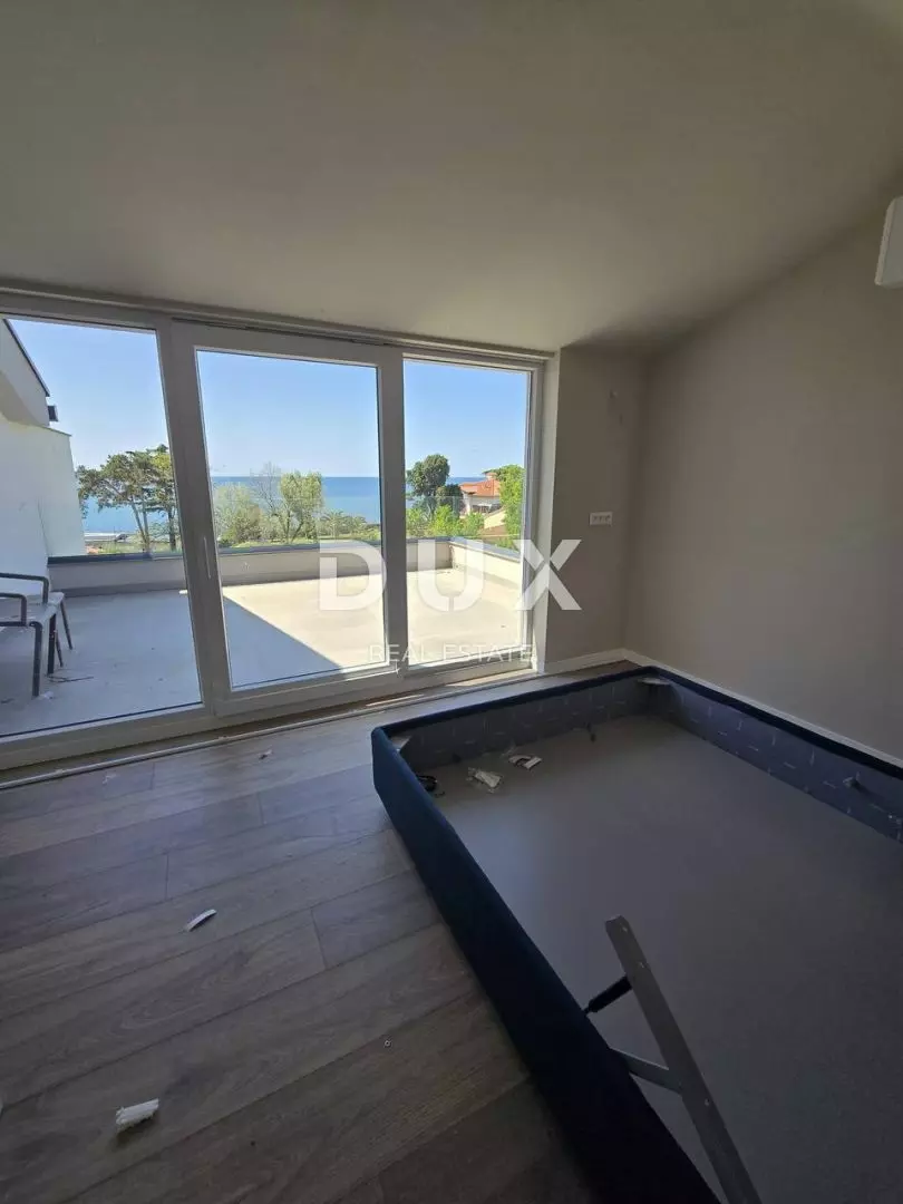1745833913_photo_5800963498233152573_y-2878d0 4-bedroom Villa In Poreč, Croatia (254,6 M²)