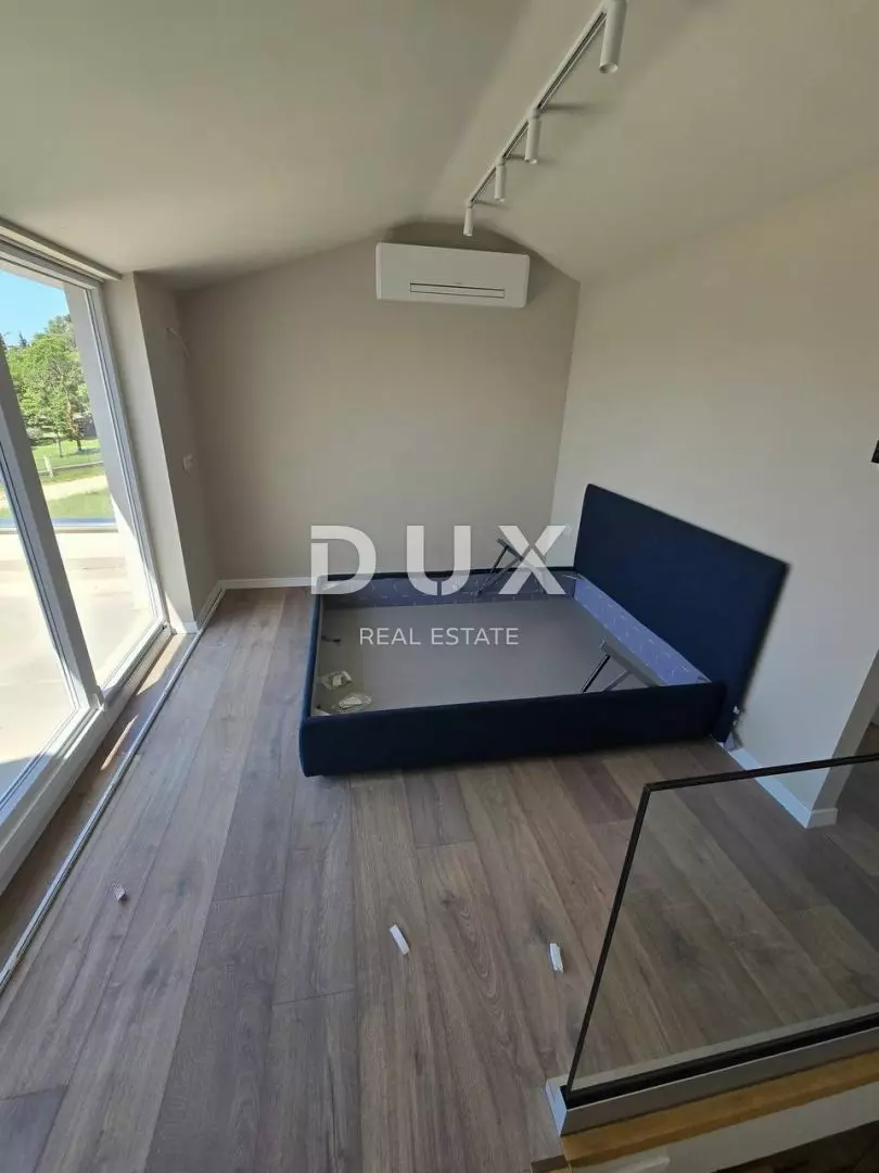 1745833927_photo_5800963498233152567_y-3799f5 4-bedroom Villa In Poreč, Croatia (254,6 M²)