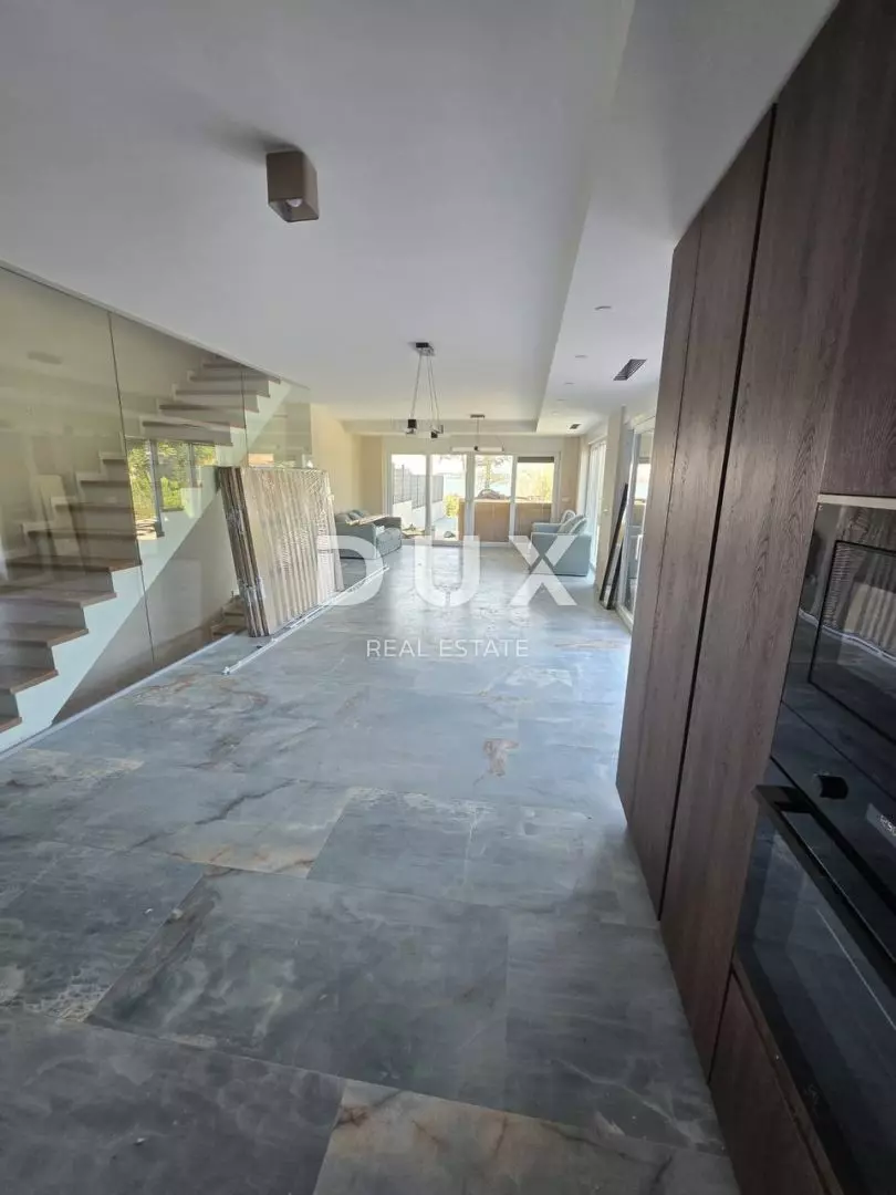 1745833931_photo_5800963498233152565_y-41c753 4-bedroom Villa In Poreč, Croatia (254,6 M²)