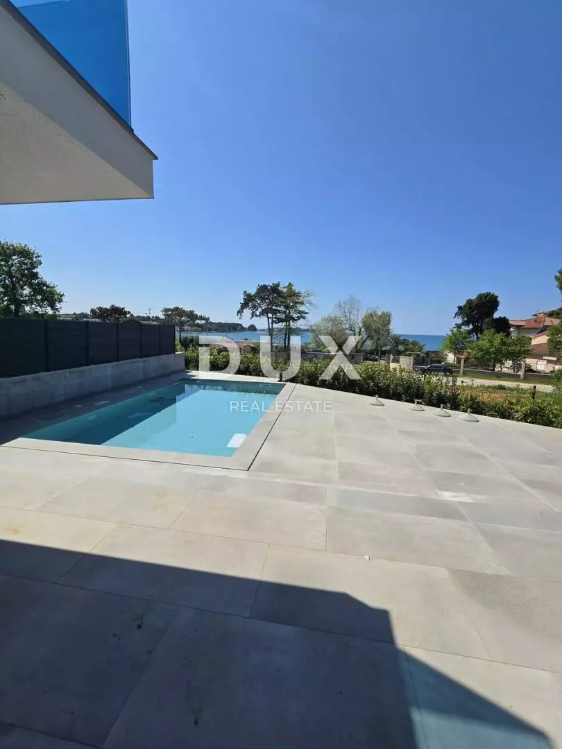 1745833938_photo_5800963498233152562_y-2f28a6 4-bedroom Villa In Poreč, Croatia (254,6 M²)