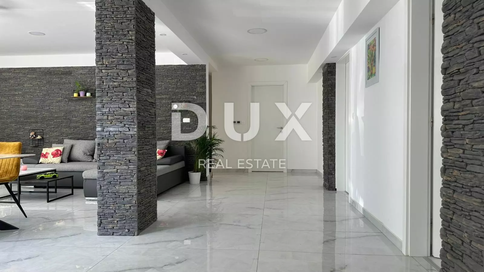 1746350092_img-20250503-wa0006-ad899b 3-bedroom Apartment In Banjol, Croatia (170 M²)