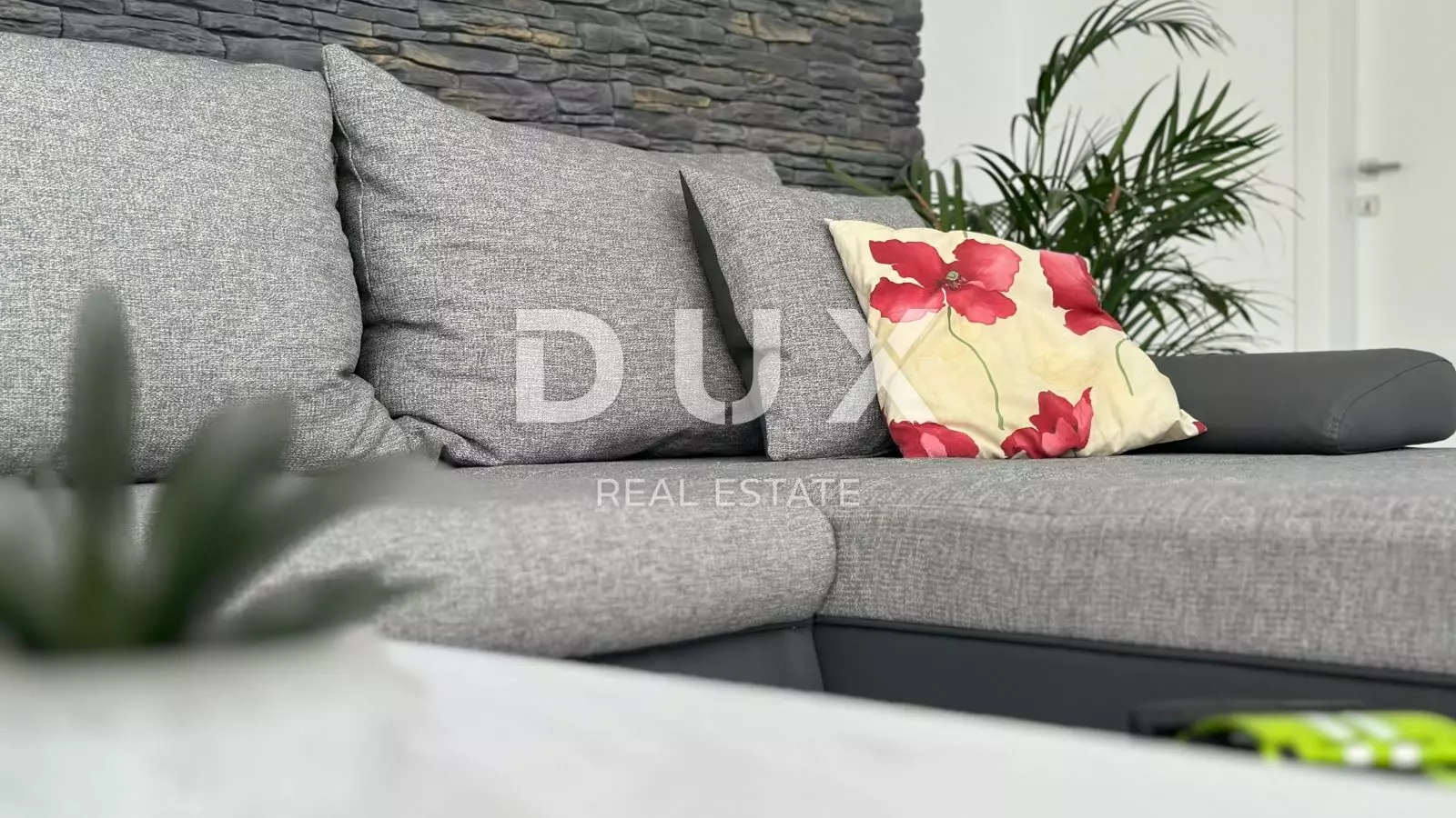 1746350121_img-20250503-wa0002-c7989d 3-bedroom Apartment In Banjol, Croatia (170 M²)