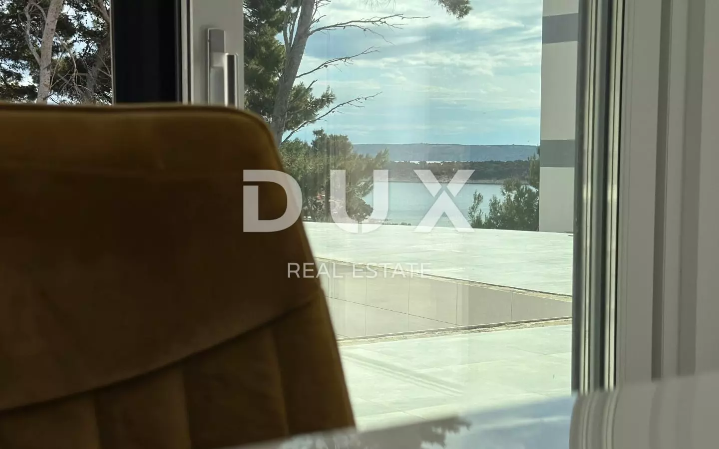 3-bedroom Apartment In Banjol, Croatia (170 M²)