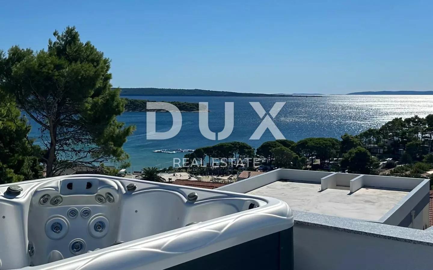 3-bedroom Apartment In Banjol, Croatia (170 M²)