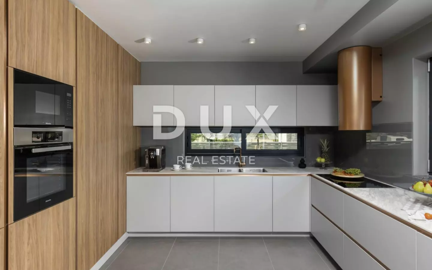 3-bedroom Villa In Bibinje, Croatia (345,47 M²)