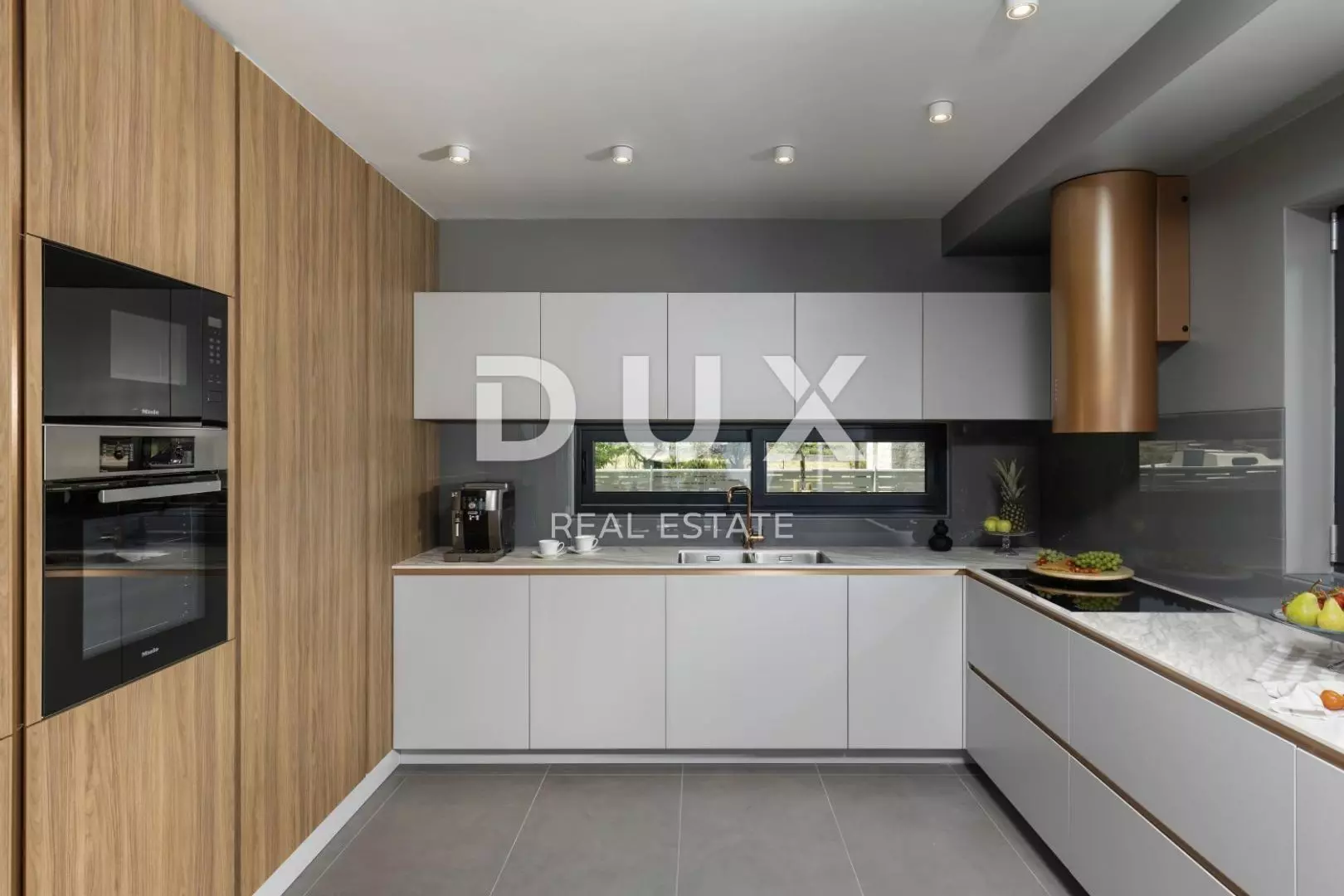 3-bedroom Villa In Bibinje, Croatia (345,47 M²)