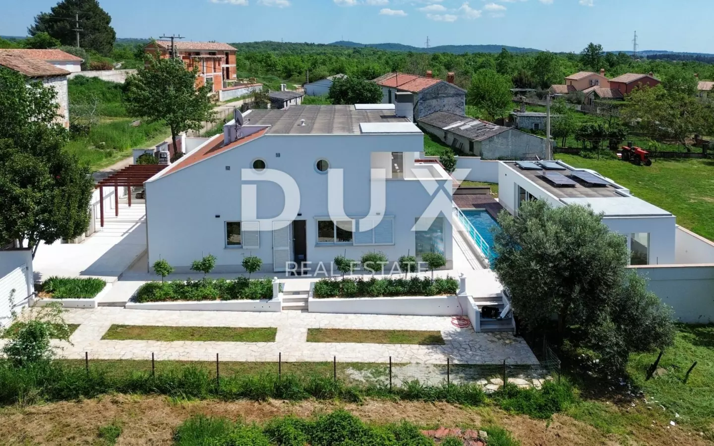 6-bedroom Villa In Vrsar, Croatia (400 M²)