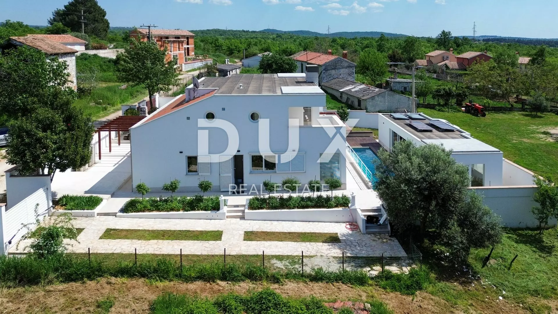6-bedroom Villa In Vrsar, Croatia (400 M²)