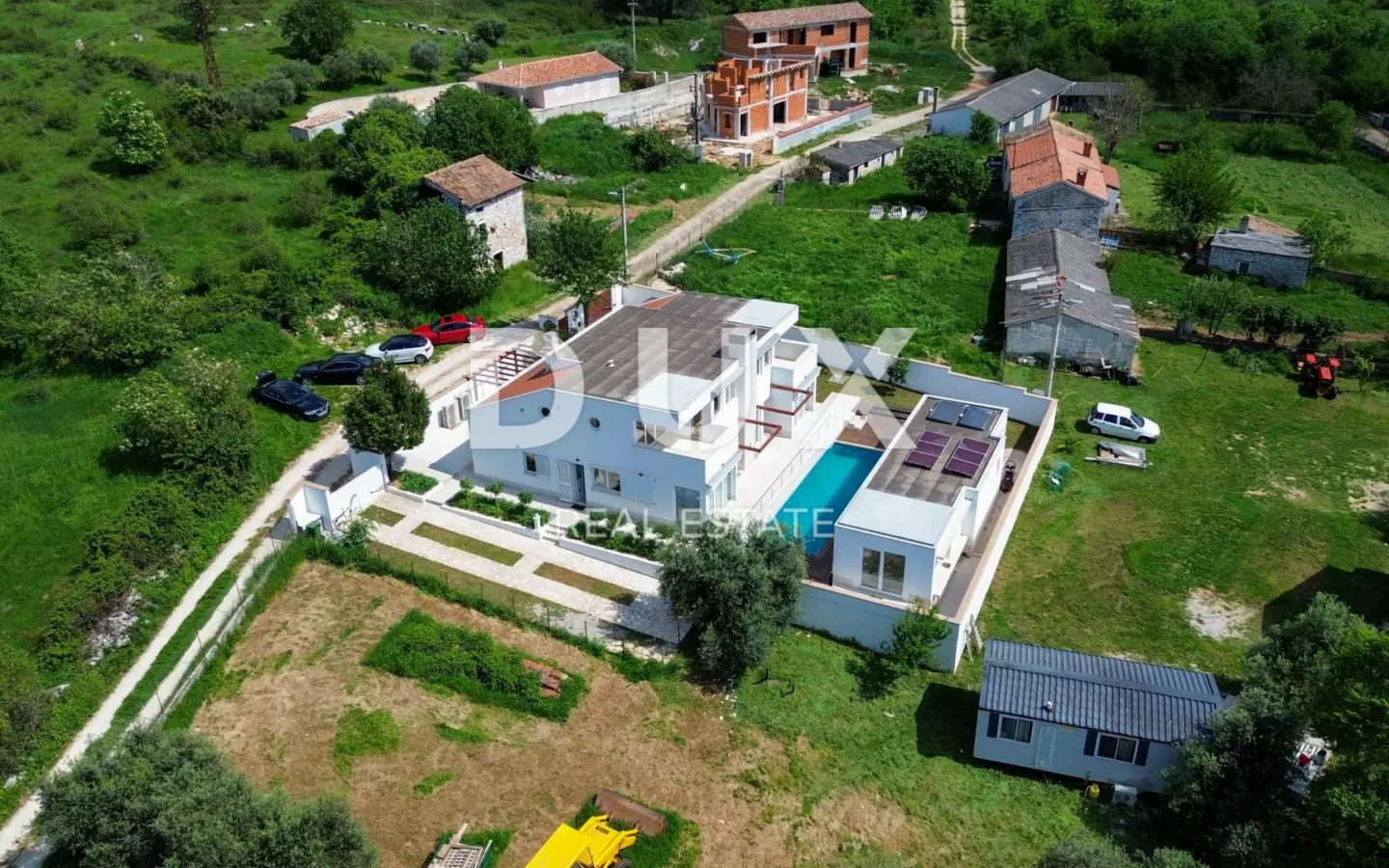 6-bedroom Villa In Vrsar, Croatia (400 M²)
