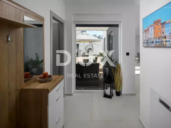 4-bedroom Detached House In Poreč, Croatia (178 M²)