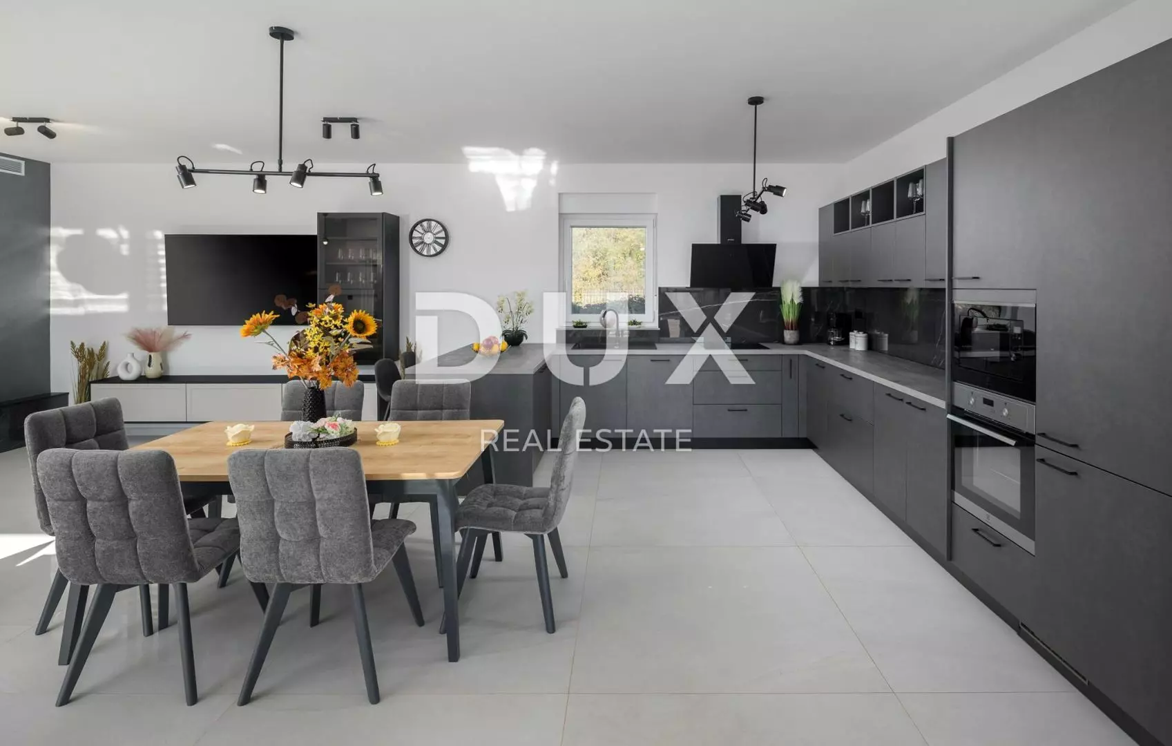 4-bedroom Detached House In Poreč, Croatia (178 M²)