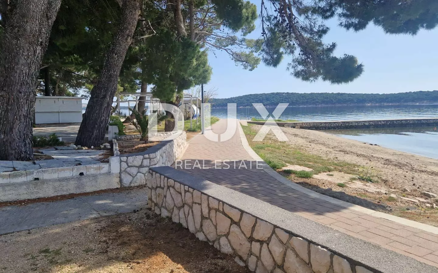 2-bedroom Apartment In Banjol, Croatia (145 M²)