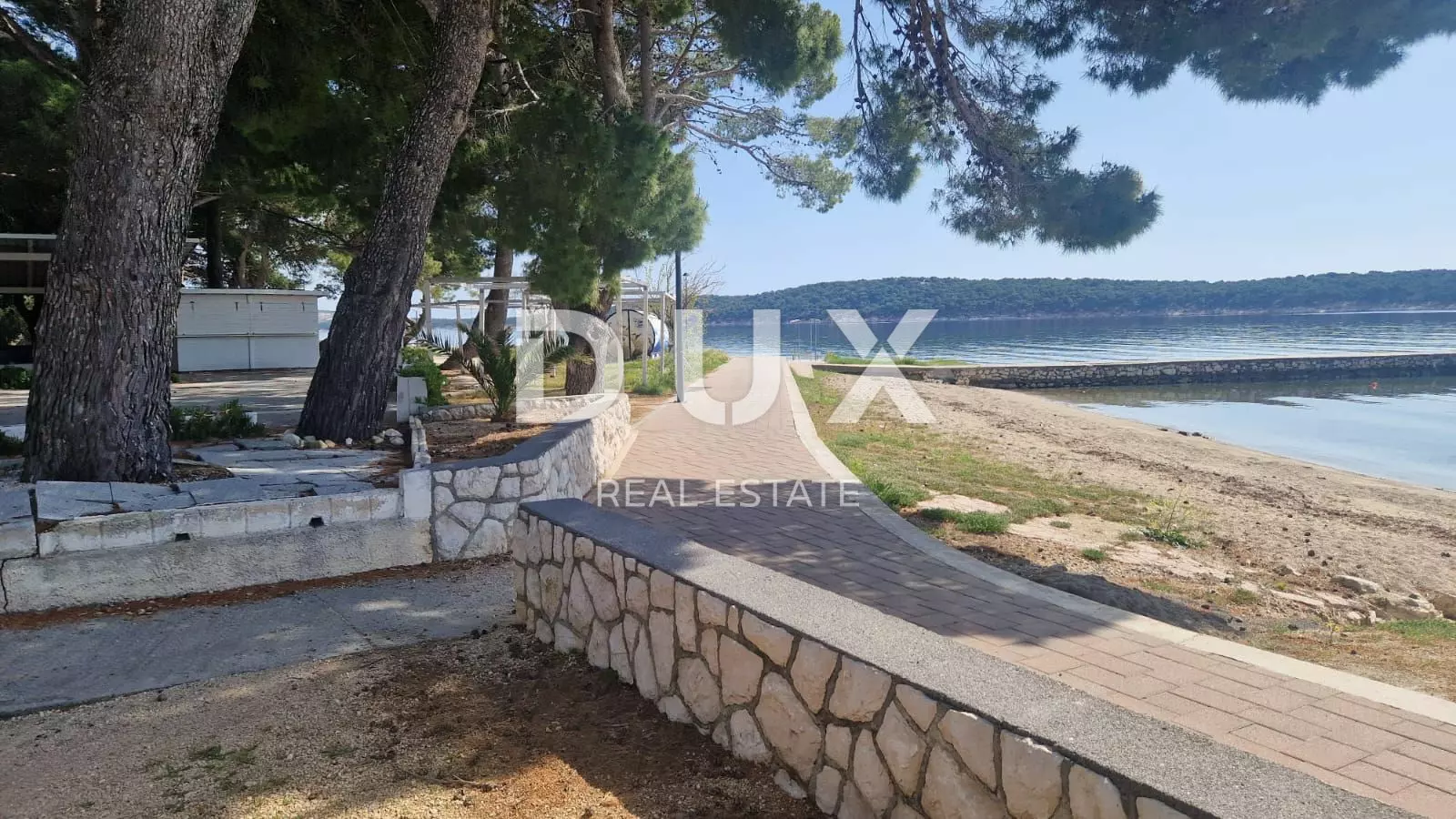 2-bedroom Apartment In Banjol, Croatia (145 M²)