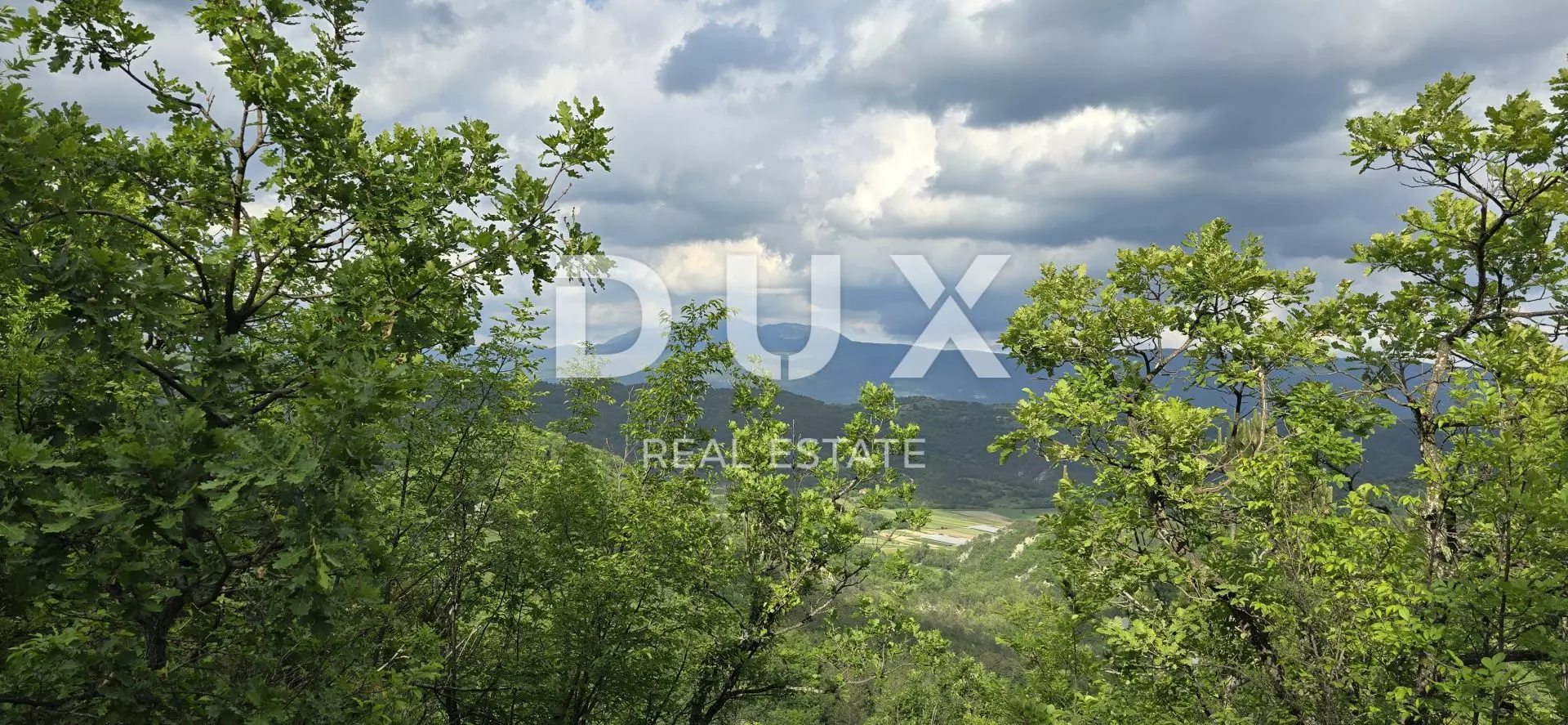 Land In Gračišće, Croatia (1.946 M²)