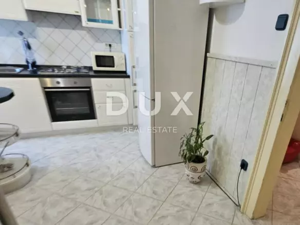2-bedroom Apartment In Volosko, Croatia (94 M²)