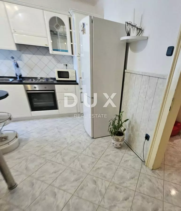 2-bedroom Apartment In Volosko, Croatia (94 M²)