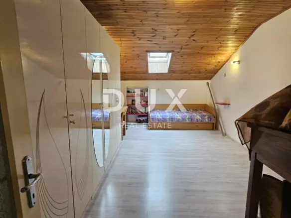 2-bedroom Apartment In Volosko, Croatia (94 M²)