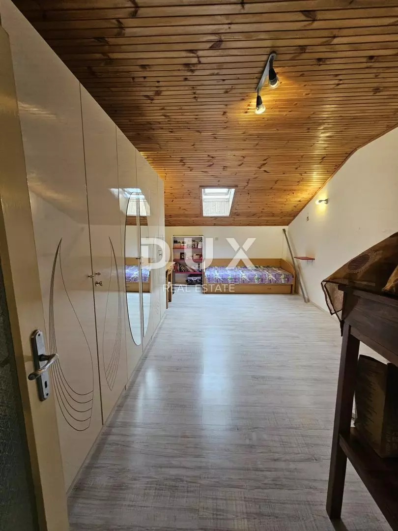 2-bedroom Apartment In Volosko, Croatia (94 M²)
