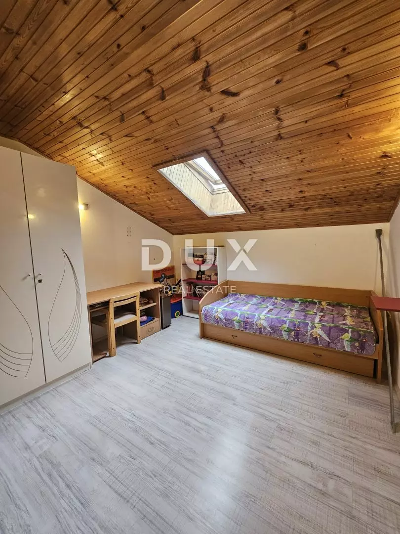 2-bedroom Apartment In Volosko, Croatia (94 M²)