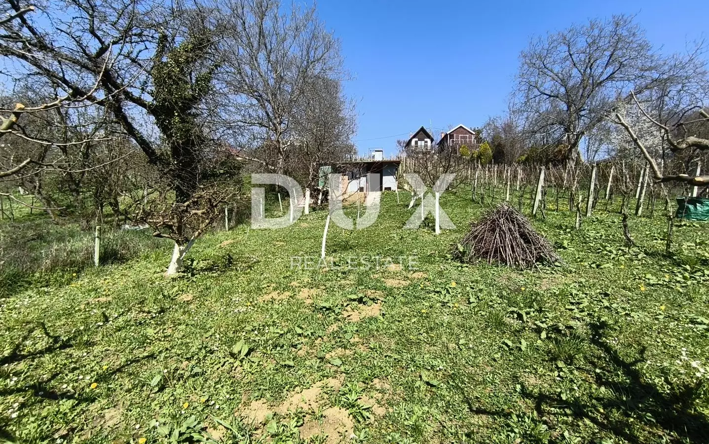 Land In Mikulići, Croatia (668 M²)