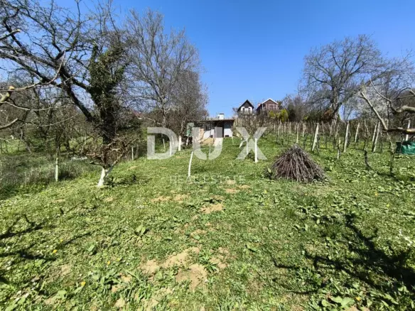 Land In Mikulići, Croatia (668 M²)