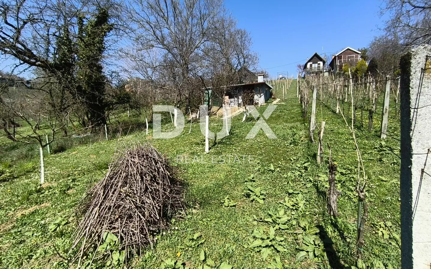 Land In Mikulići, Croatia (668 M²)