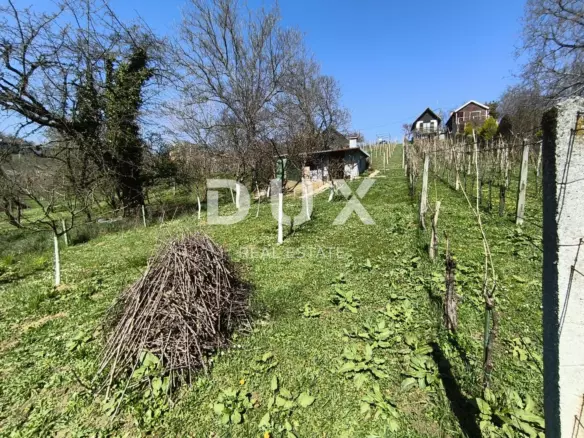 Land In Mikulići, Croatia (668 M²)