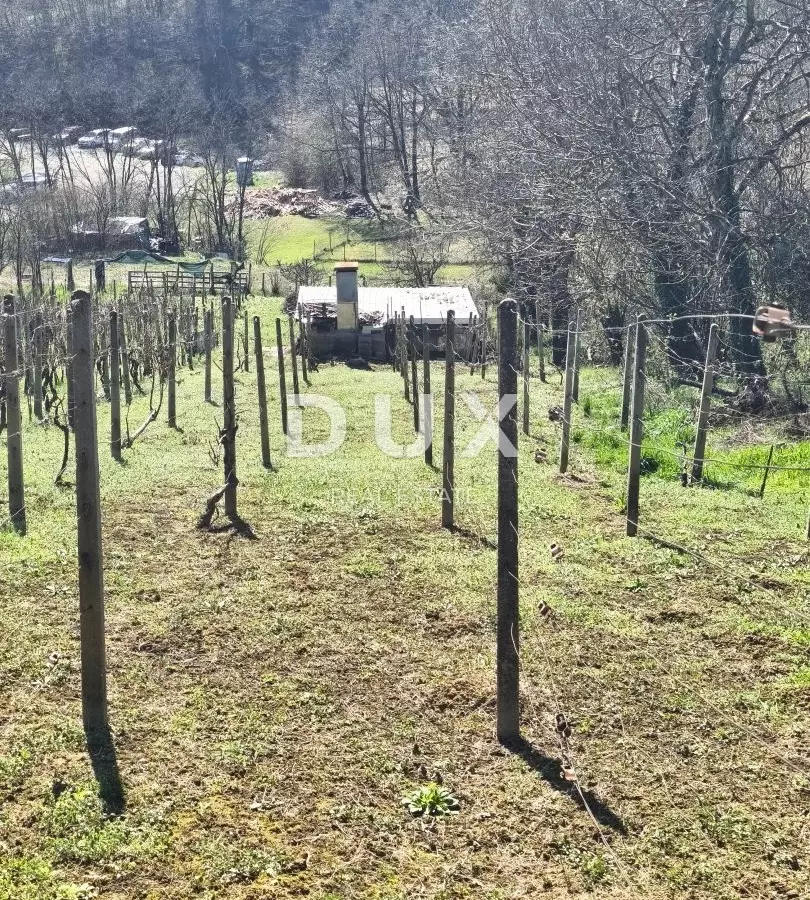 Land In Mikulići, Croatia (668 M²)