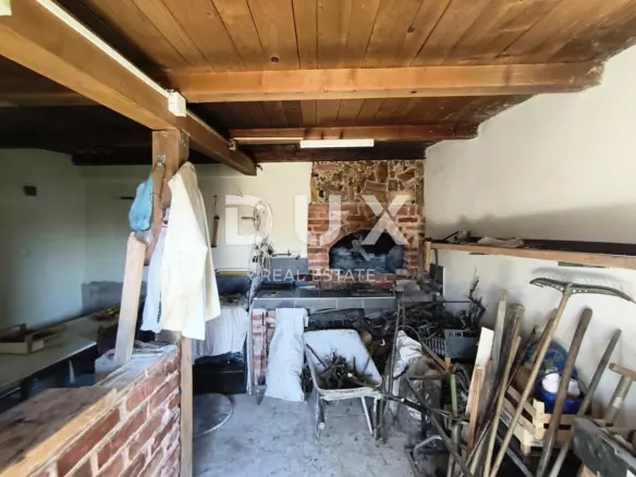Land In Mikulići, Croatia (668 M²)