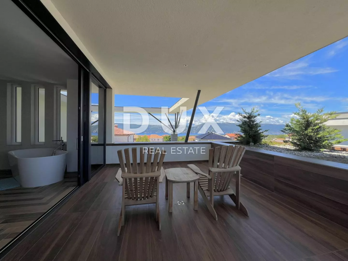 5-bedroom Villa In Linardići, Croatia (370 M²)