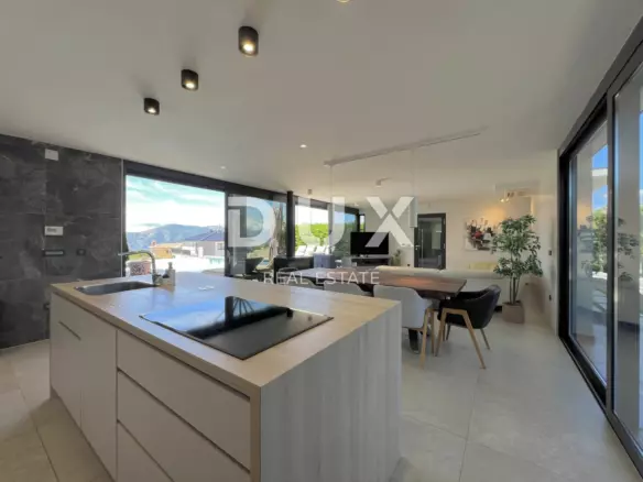 5-bedroom Villa In Linardići, Croatia (370 M²)