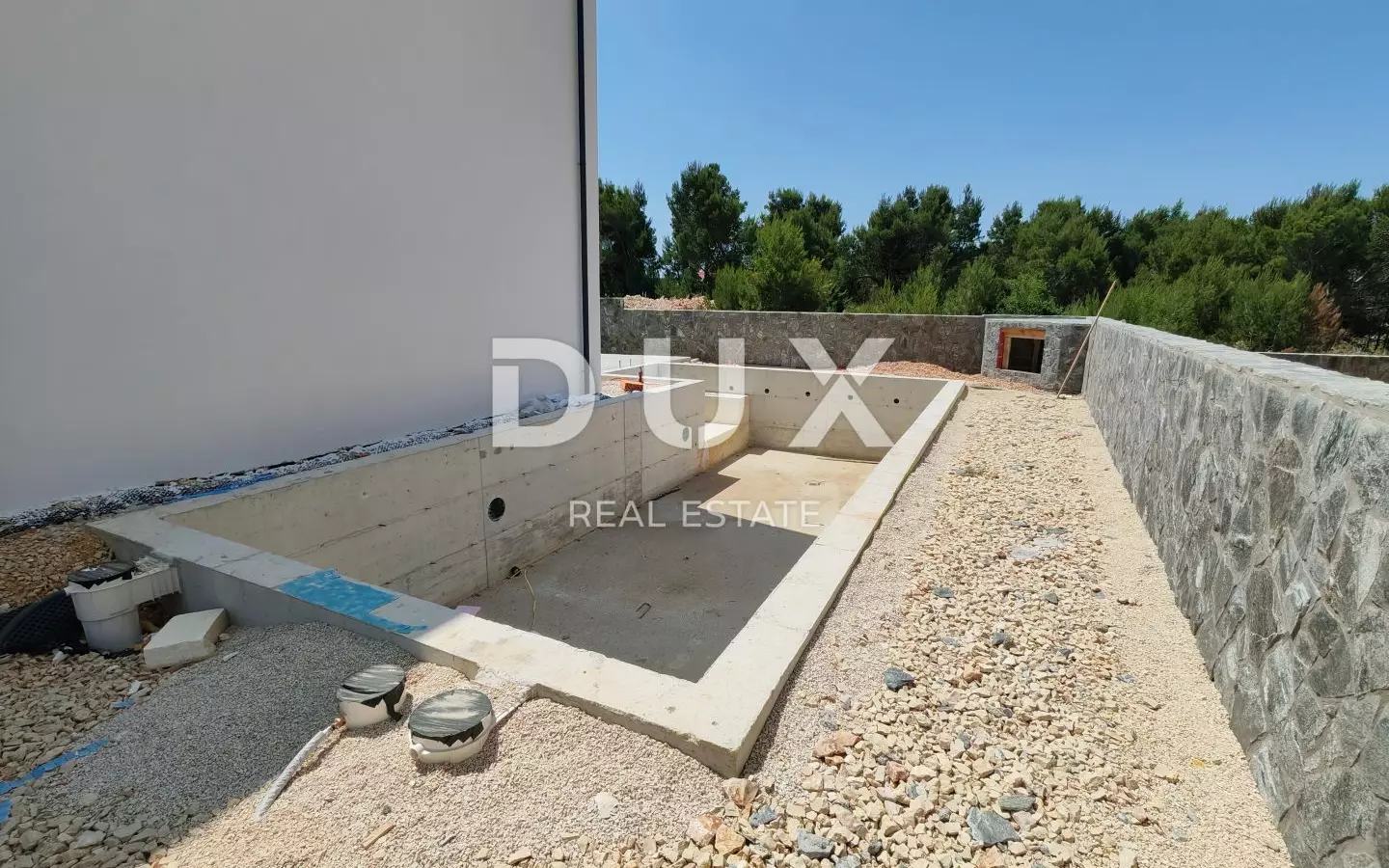 4-bedroom Villa In Mulo, Croatia (279,64 M²)