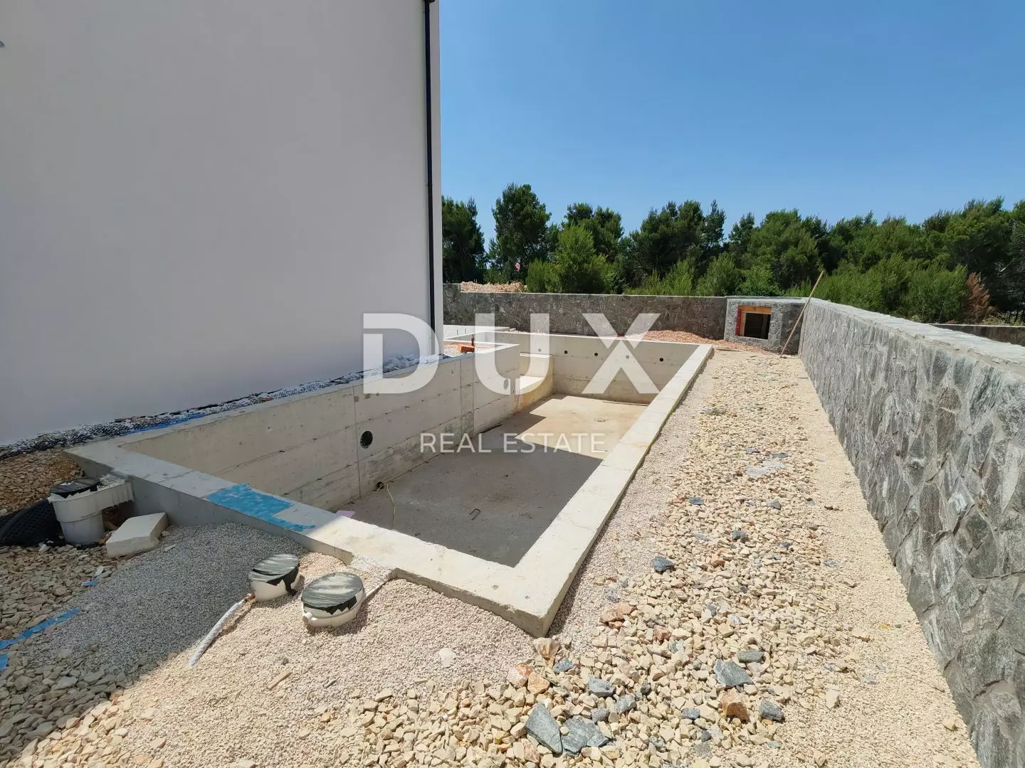 4-bedroom Villa In Mulo, Croatia (279,64 M²)