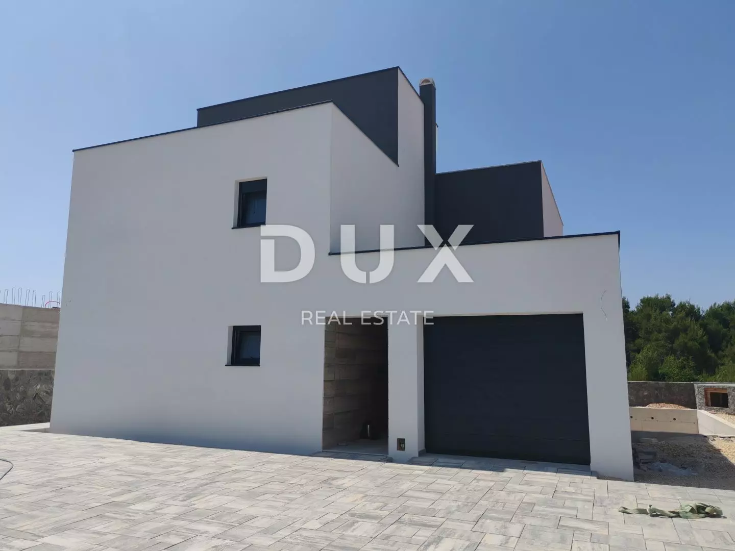 4-bedroom Villa In Mulo, Croatia (279,64 M²)