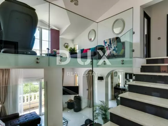 5-bedroom Villa In Kaštel Štafilić, Croatia (277 M²)