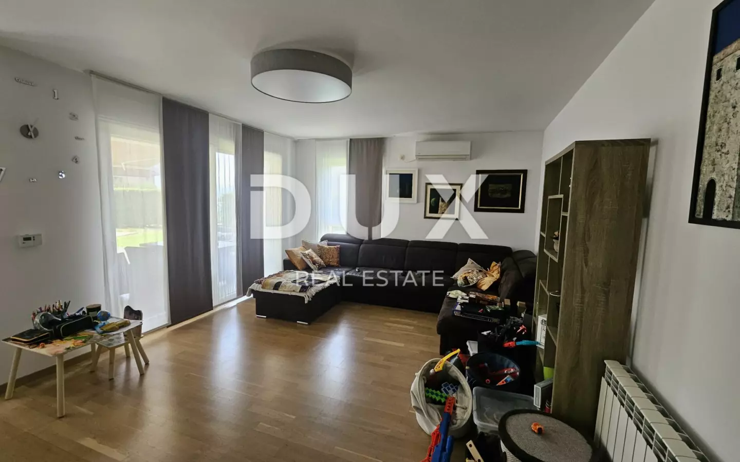 3-bedroom Apartment In Trinajstići, Croatia (111 M²)