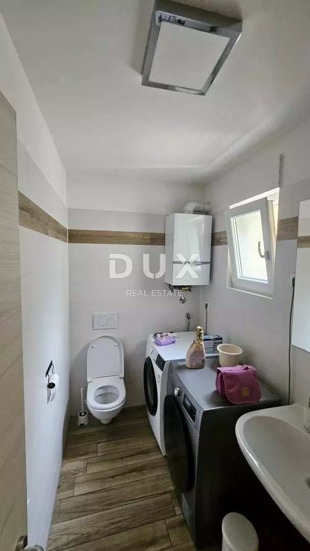 3-bedroom Apartment In Trinajstići, Croatia (111 M²)