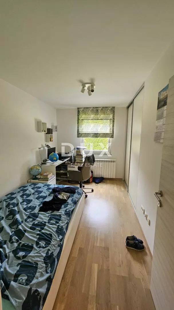 3-bedroom Apartment In Trinajstići, Croatia (111 M²)
