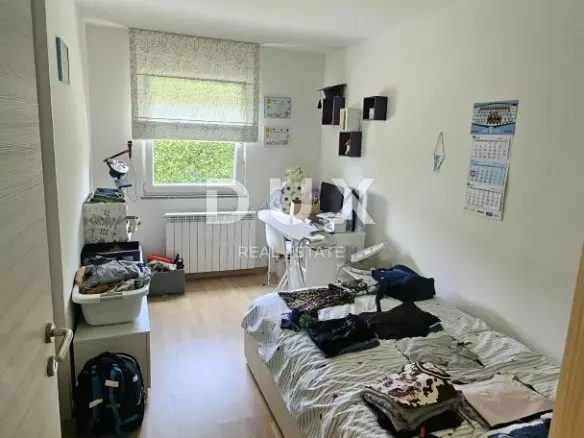 3-bedroom Apartment In Trinajstići, Croatia (111 M²)