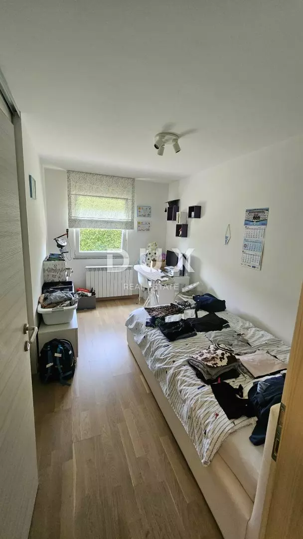 3-bedroom Apartment In Trinajstići, Croatia (111 M²)