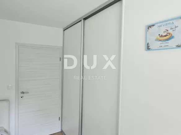3-bedroom Apartment In Trinajstići, Croatia (111 M²)