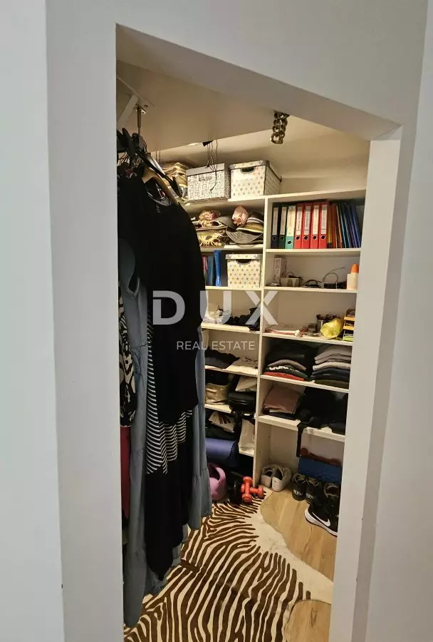 3-bedroom Apartment In Trinajstići, Croatia (111 M²)
