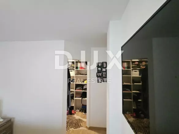 3-bedroom Apartment In Trinajstići, Croatia (111 M²)