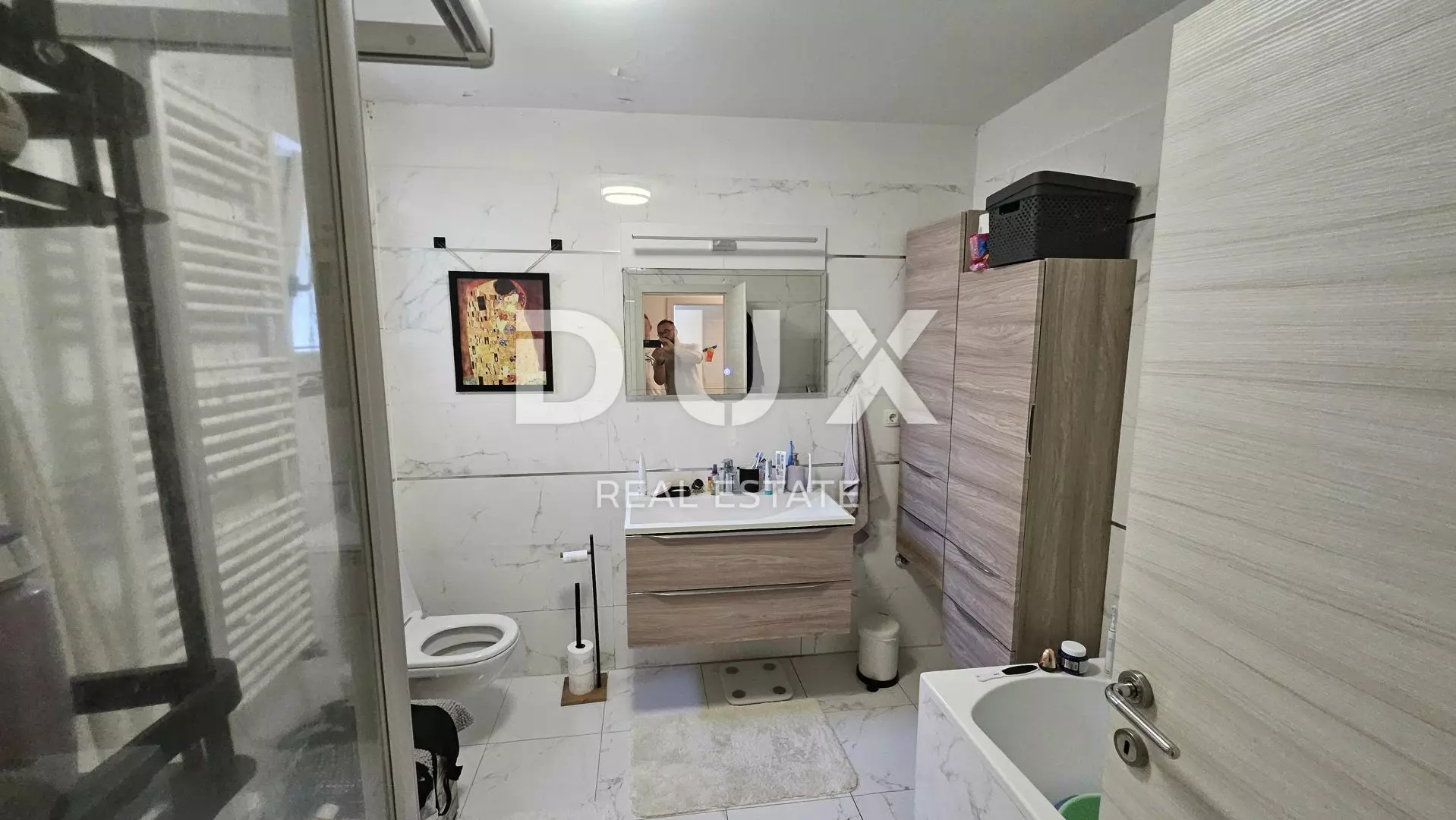 3-bedroom Apartment In Trinajstići, Croatia (111 M²)