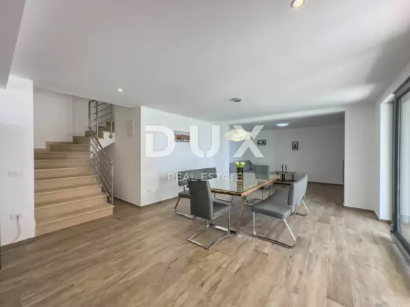 3-bedroom Villa In Medulin, Croatia (277 M²)